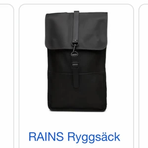 Rains ryggsäck - Vattentät ryggsäck. Den är använd men är i väldigt bra skick, ser ut att vara ny. 