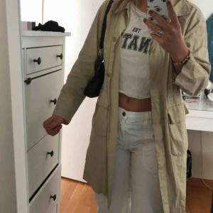  - Beige kappa från boomerang. Super snygg och passar till det mesta!!!