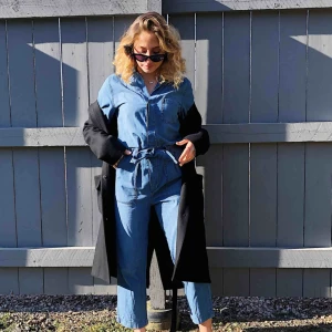  - Jumpsuit i jeans 💙 använd en gång! Köpare står för frakt på 59kr 💙