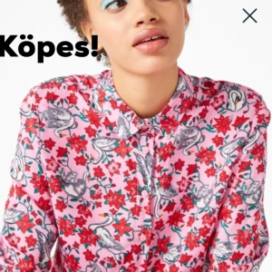  - Denna blus från Monki köpes! 
