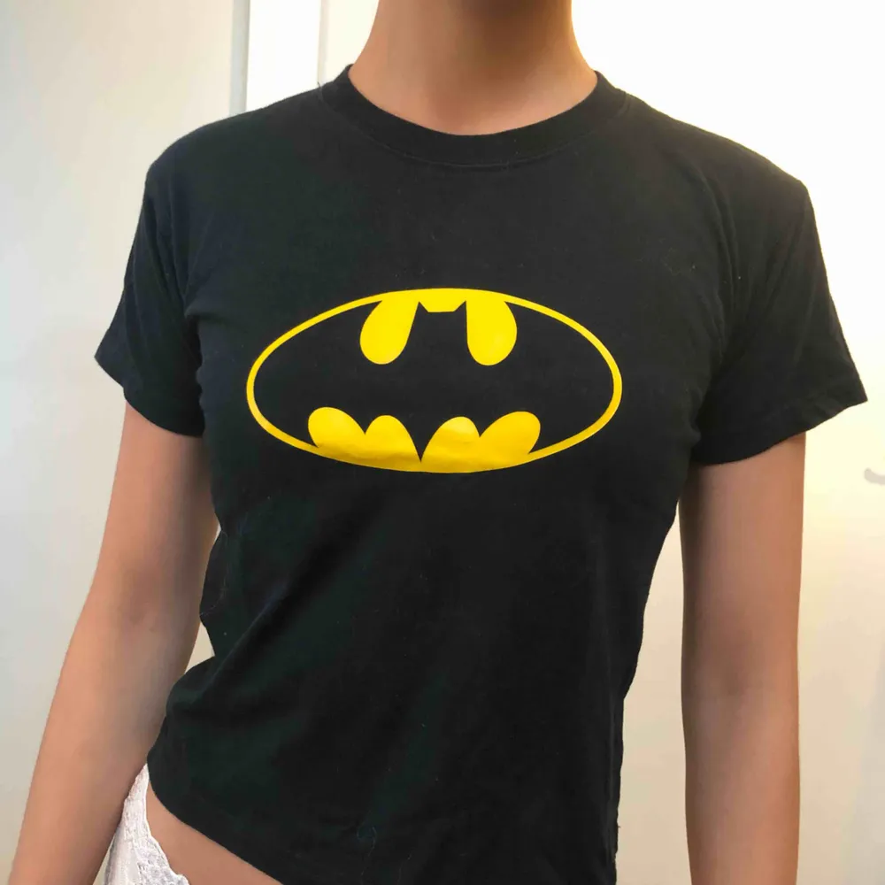 Batman t-shirt! Frakt tillkommer, kan annars mötas upp i Stockholm. T-shirts.
