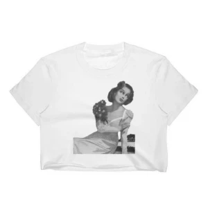  - Crop-Top med svartvitt tryck. Finns även i svart.