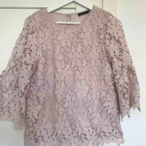  - Ljusrosa topp från Stockhlm i storlek 36. Använd två gånger