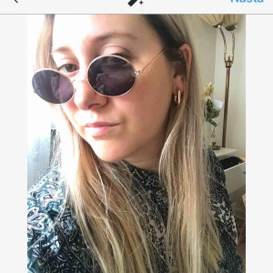  - Vintage solglasögon 90-tal. Frakt 18 kronor.