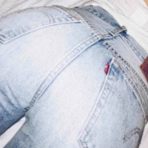  - Snyggaste levi’s jeansen, köpta här på plick men är tyvärr för små för mig. Populäraste modellen 501. Kan tänka mig att gå ner i pris!