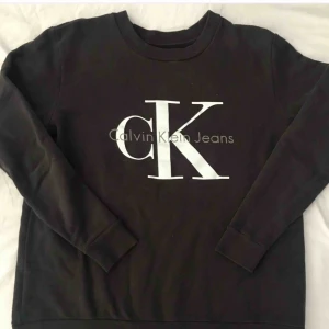  - Calvin Klein storlek S. 100% äkta!