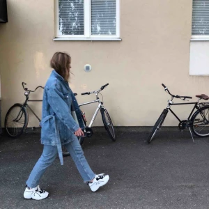  - Jeansjacka från Weekday. 250kr & frakt ingår