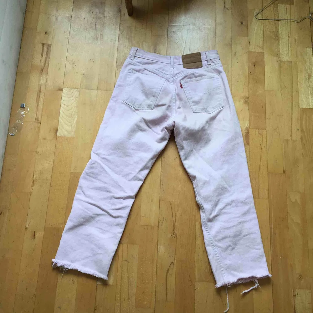 Rosa Levis 501 jeans i s/m  En fin vintage syn på dom, . Jeans & Byxor.