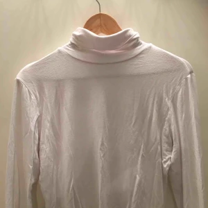  - Skön polo från lager 157! Sparsamt använd:-) köparen står för frakt! 