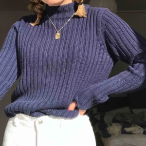  - Stickad tröja från Gina Tricot i bra skick, köparen betalar frakt<3