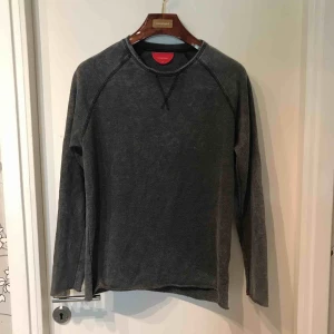  - RPC tröja med snygg passform.   Köparen står för frakt och betalning sker på swish 