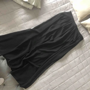  - Säljer pga garderob rensning.