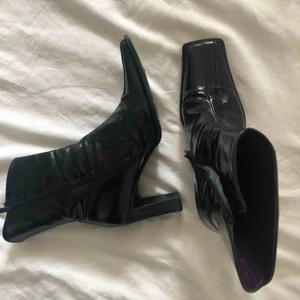  - Snygga boots, fyrkantig framtill! Möts upp i Stockholm 