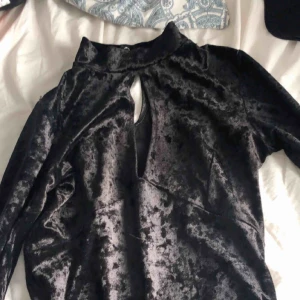  - Body från bubbleroom i storlek M. Använd ett fåtal gånger men inte mer än 10 tillfällen 