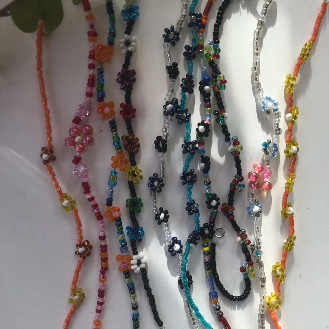 handgjorda armband med blommor! - 90