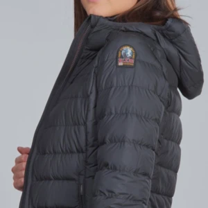 Parajumper  - Knappt använd, köpt för 1 år sedan