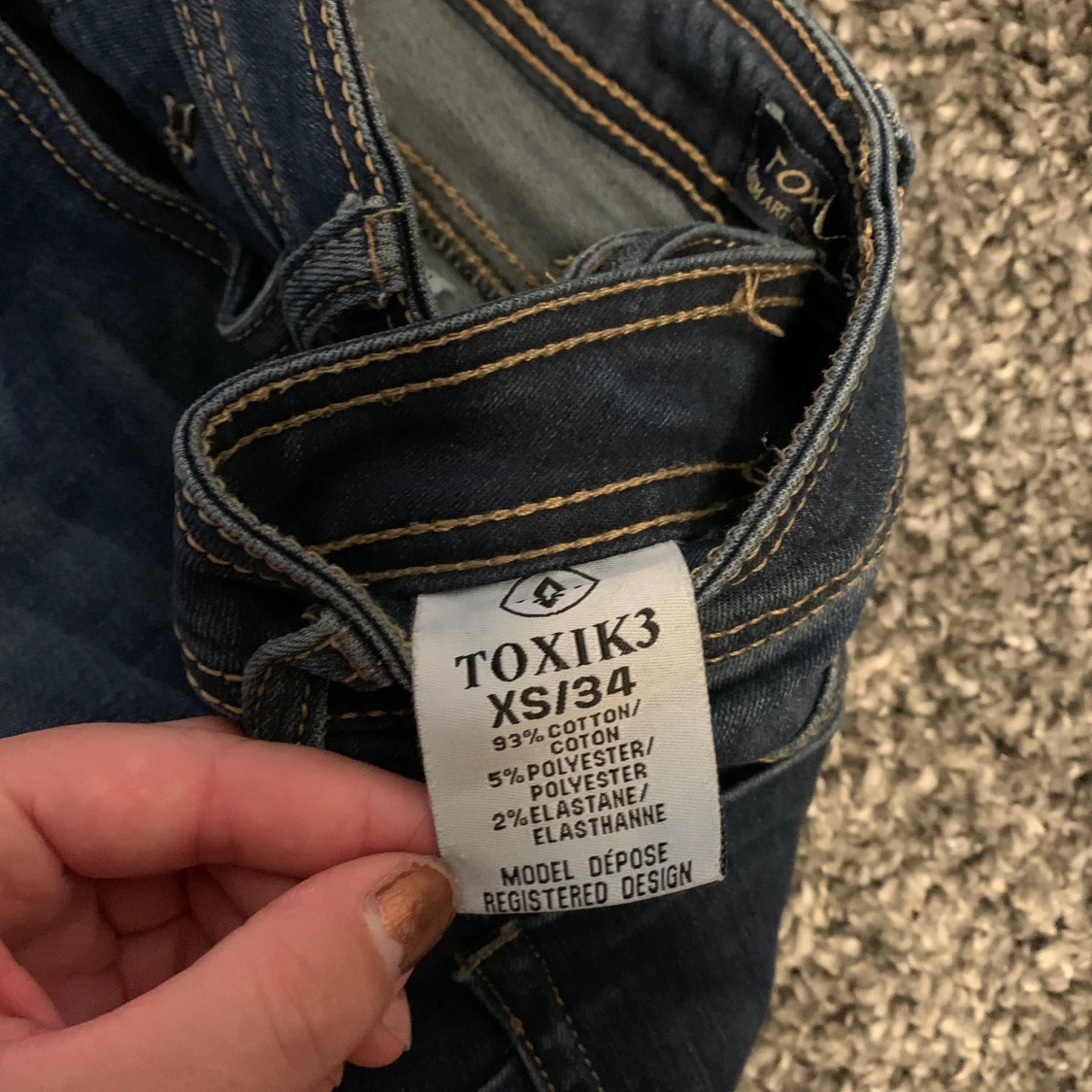 Mörkblå jeans - 91