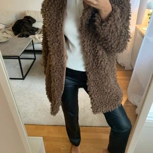 Teddy jacka  - Teddy jacka från Zara! Brun/beige 