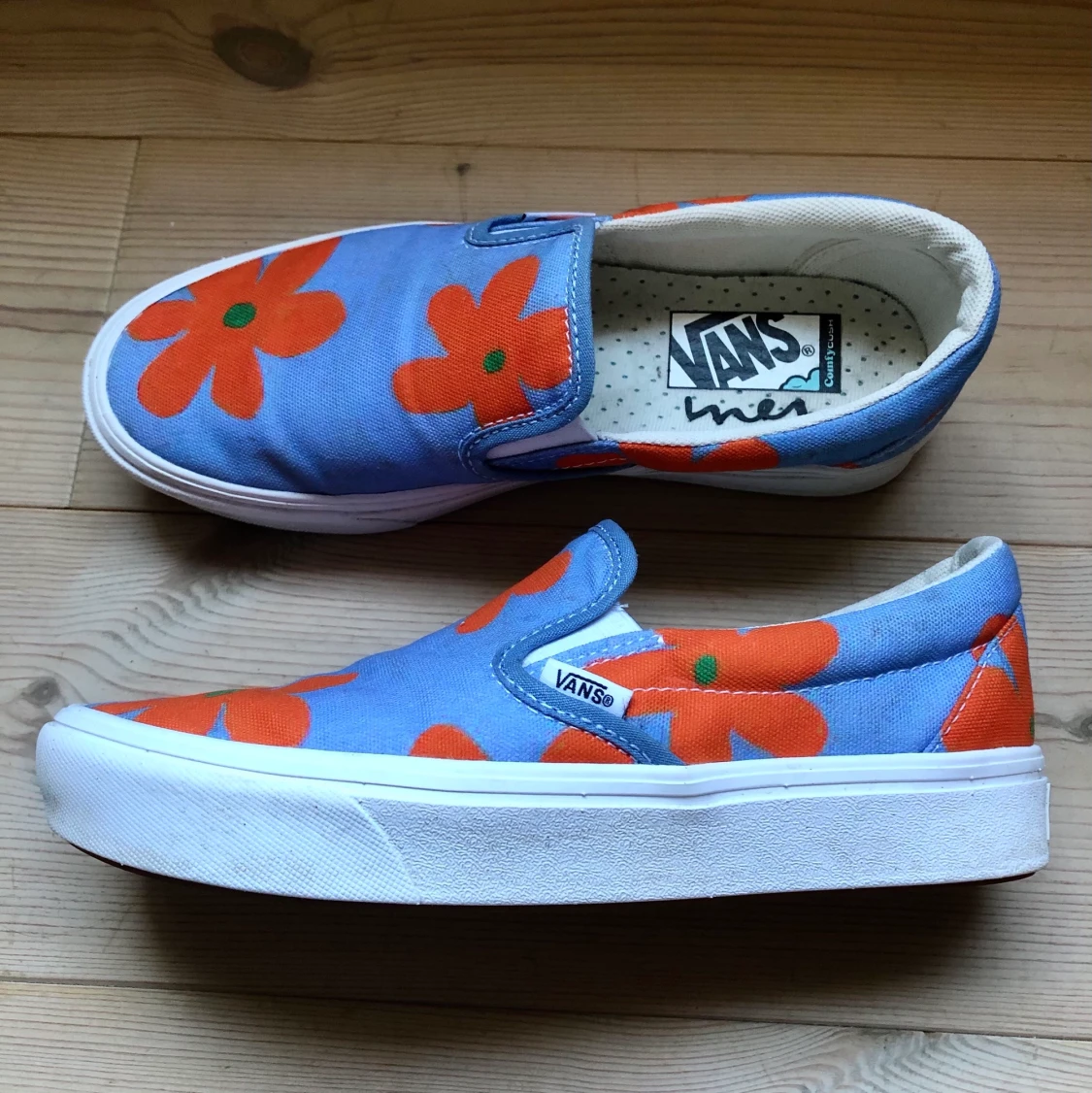 Blommiga vans skor