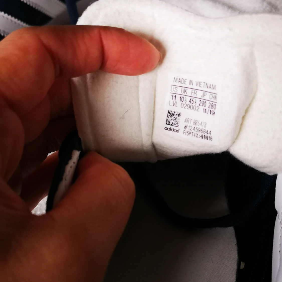 Adidas gazelle marinblå str 45,5 - 91