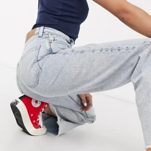 MONKI YOKO JEANS NYSKICK - I nyskick från Monki🥰 strl 27