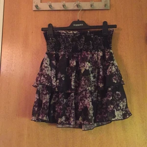  - Kjol från Gina tricot! 