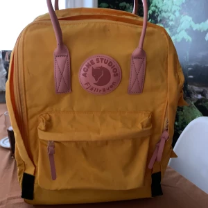 Acne Studios i samarbete med Fjällräven  - Unik ryggsäck i mycket gott skick!