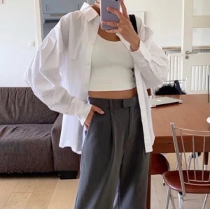 Skjorta - Vit skjorta helt ny 