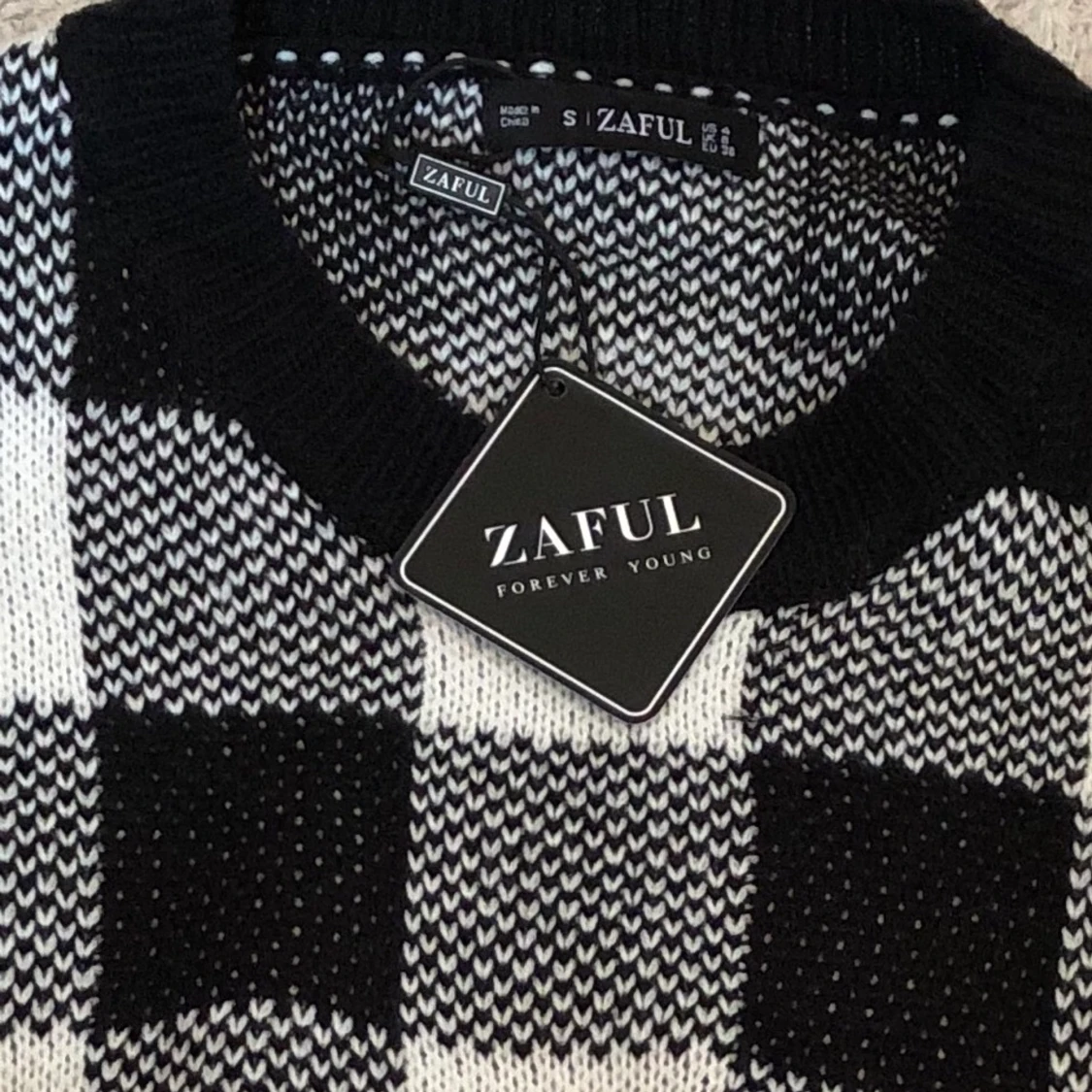 Rutig magtröja från Zaful - 90