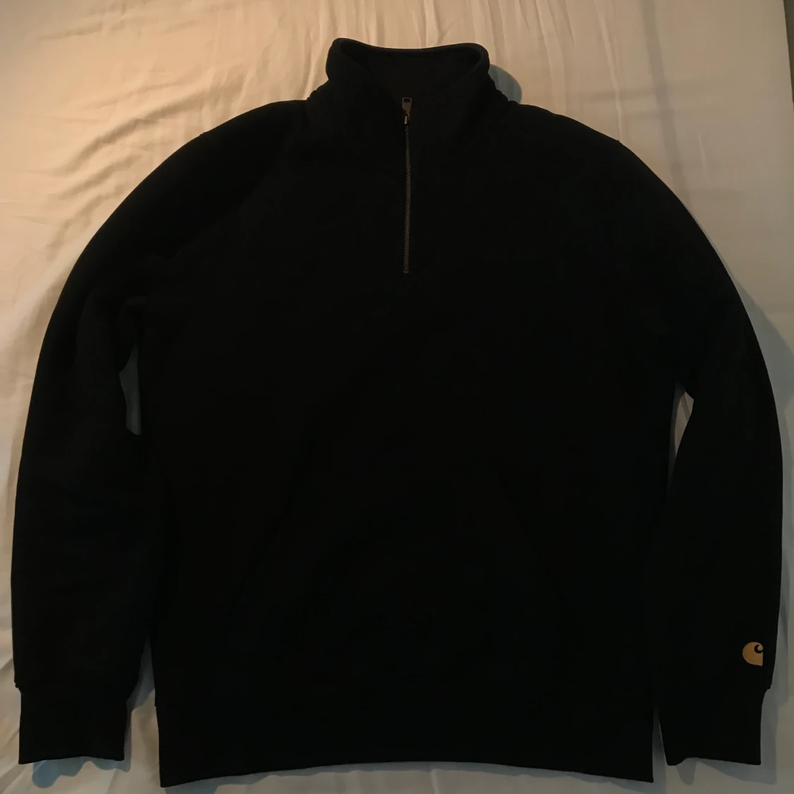Carhartt black zip up sweater