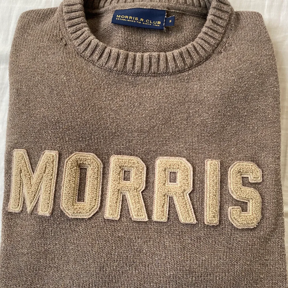 Brun stickad tröja från Morris. Sparsamt använd. Strl S.. Tröjor & Koftor.