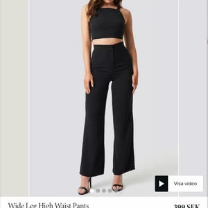 Nakd byxor - Säljer dessa slutsålda byxorna från nakd då de är alldeles för långa. Knappt använda, storlek 34 passar säkert 36 oxå.         Frakt tillkommer 