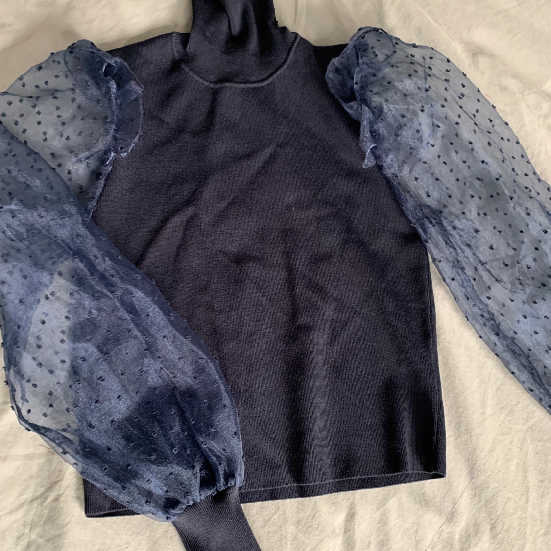 💙Mörkblå tröja med see through armar💙 - 90