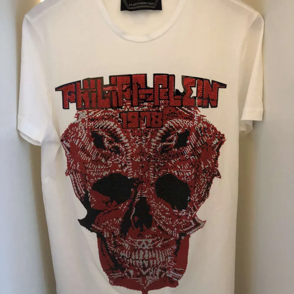 Philipp Plein T-Shirt (Äkta) Storlek M orginalpris -:8599. T-shirts.