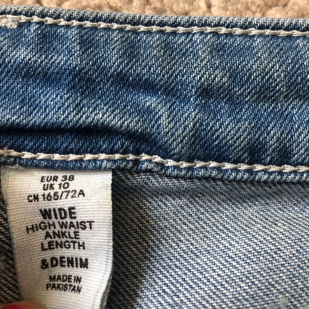 ”Min jeans” men väldigt vida ankel längd på mig some 170!. Jeans & Byxor.