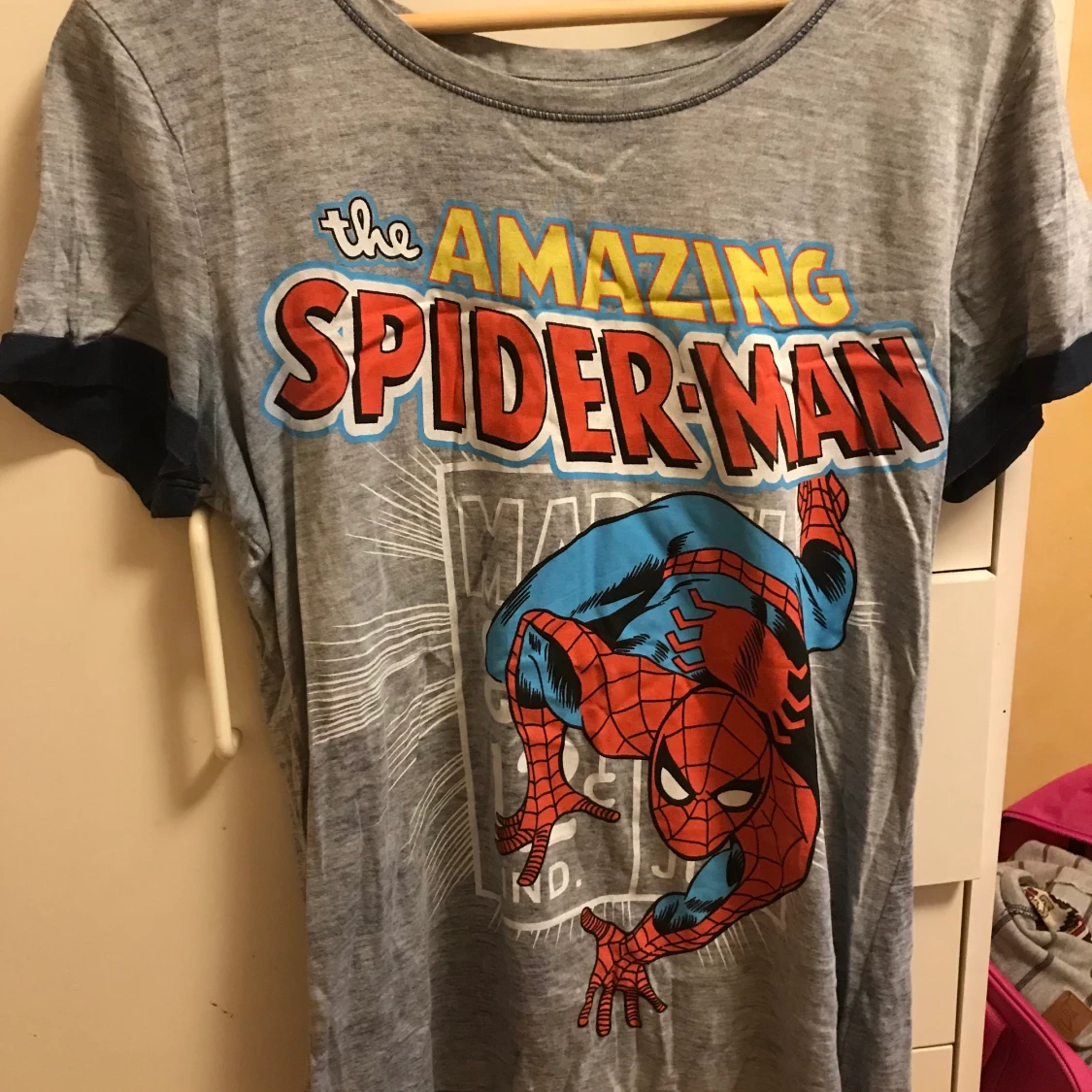 Marvel comics t-shirt spiderman strl L/M - 91