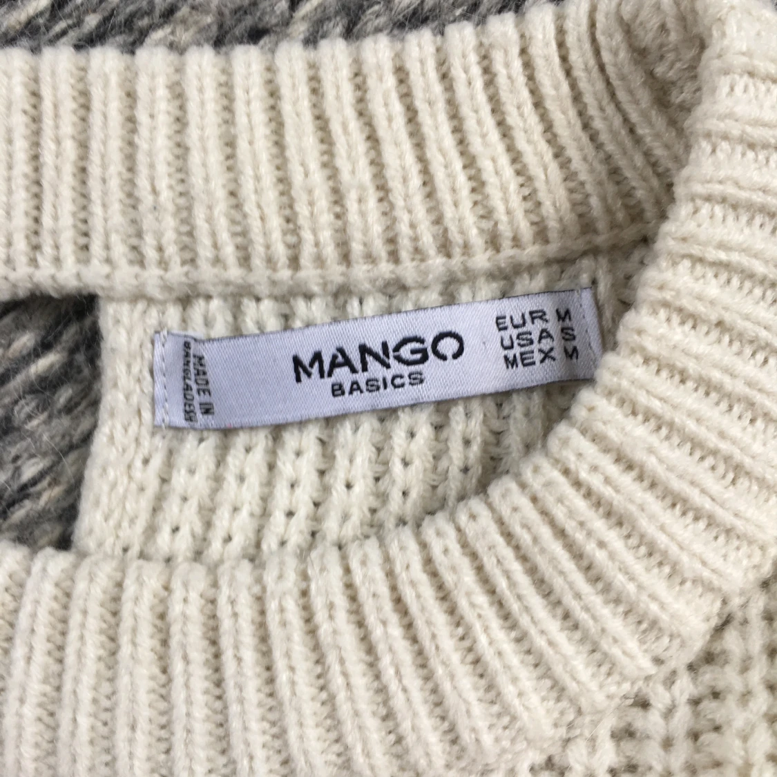 Stickad Tröja  - 91