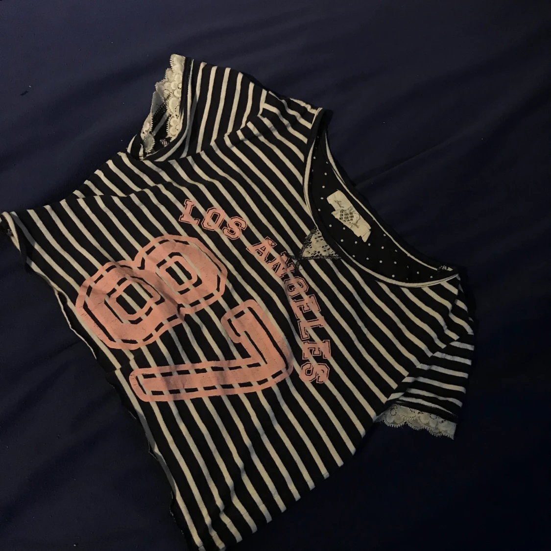 Trendig egen croppad randig topp strl XS/S - 90