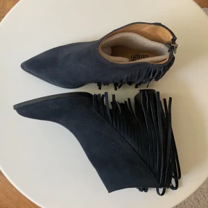 Boots- Twist & Tango - Aldrig använda, supersnygga boots med klack från twist & tango! 