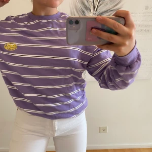 Svincool sweatshirt🤩 - Säljer nu min älskade tröja (ganska ny) från junkyard då jag tröttnat på den och den it används så mycket längre 💕 Vid intresse eller frågor hör gärna av dig till mig inget fast pris finns💕