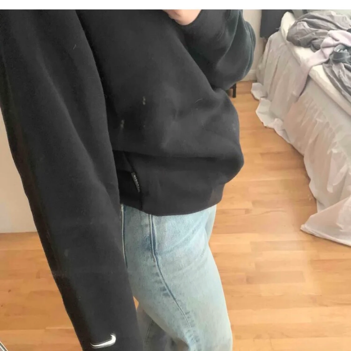Nike swoosh  - 91