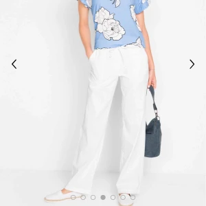 Linnebyxor - Säljer dessa oanvända linne byxor!! Endast provad emen var tyvärr för långa! Jag är 165cm lång