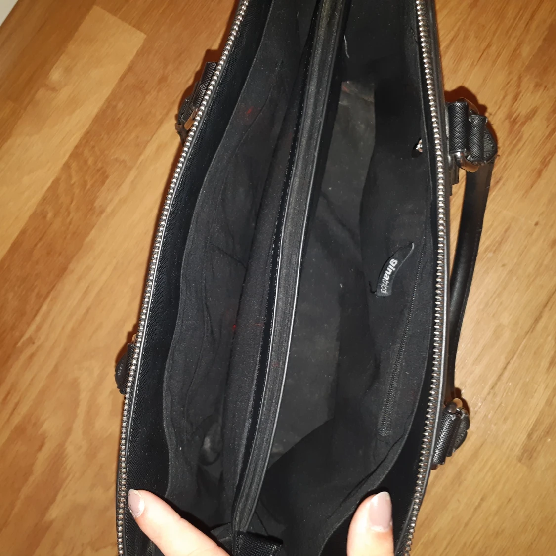 Svart väska, Gina tricot - 90