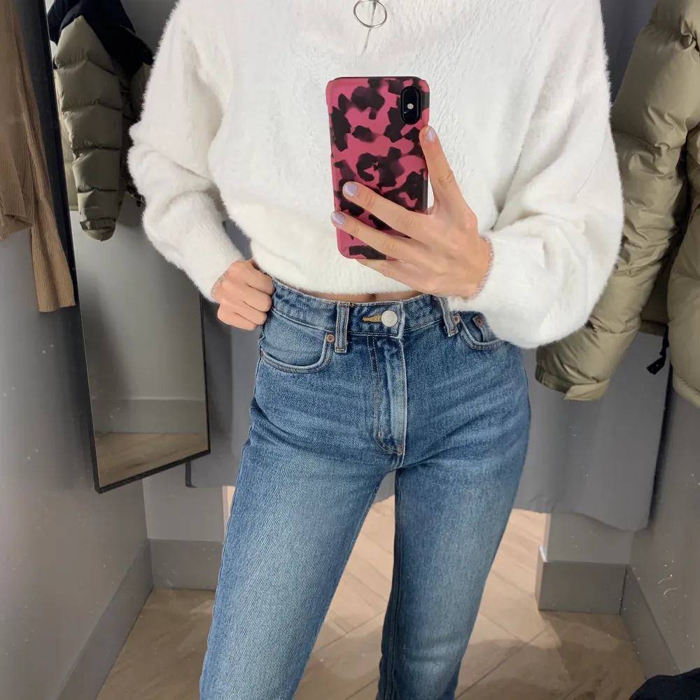 Weekday jeans i storlek w 25 l 28 i modellen Seattle, säljer pga att dem är för små för mig. Jeans & Byxor.