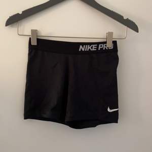 Shorts från Nike, storlek M men passar bra på XS, S också