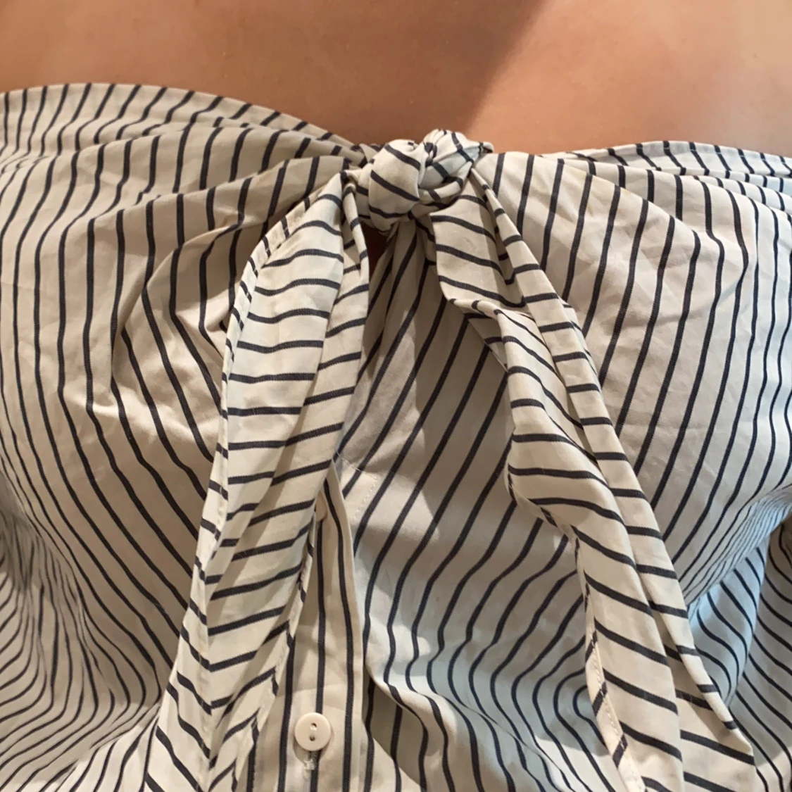 Offshulder tröja  - 91