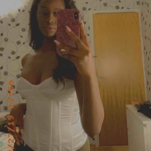  - Korset från prettylittlething. Endast testad Frakt ingår. 