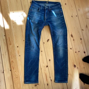 Lee Jeans - Luke Jeans från Lee. Väldigt bra skick. Frakt tillkommer
