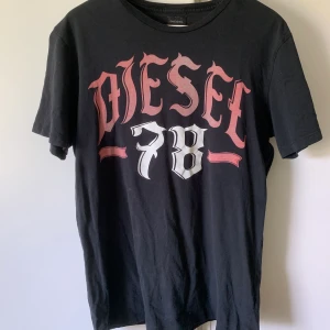 T-shirt från Diesel - Vintage tröja, skön och fin!