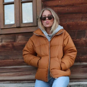  - Frakt tillkommer 63kr